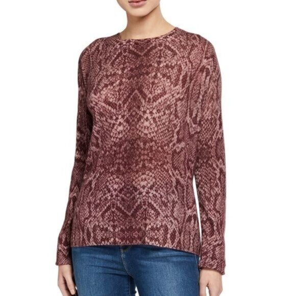 360 Cashmere Khloe Snake Print Crewneck Relaxed Fit Cashmere Lightweight Sweater - Picture 3 of 14